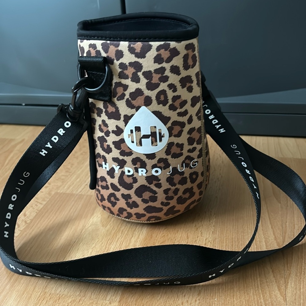 Hydrojug 73oz bottle sleeve